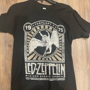 Led Zeppelin t-shirt